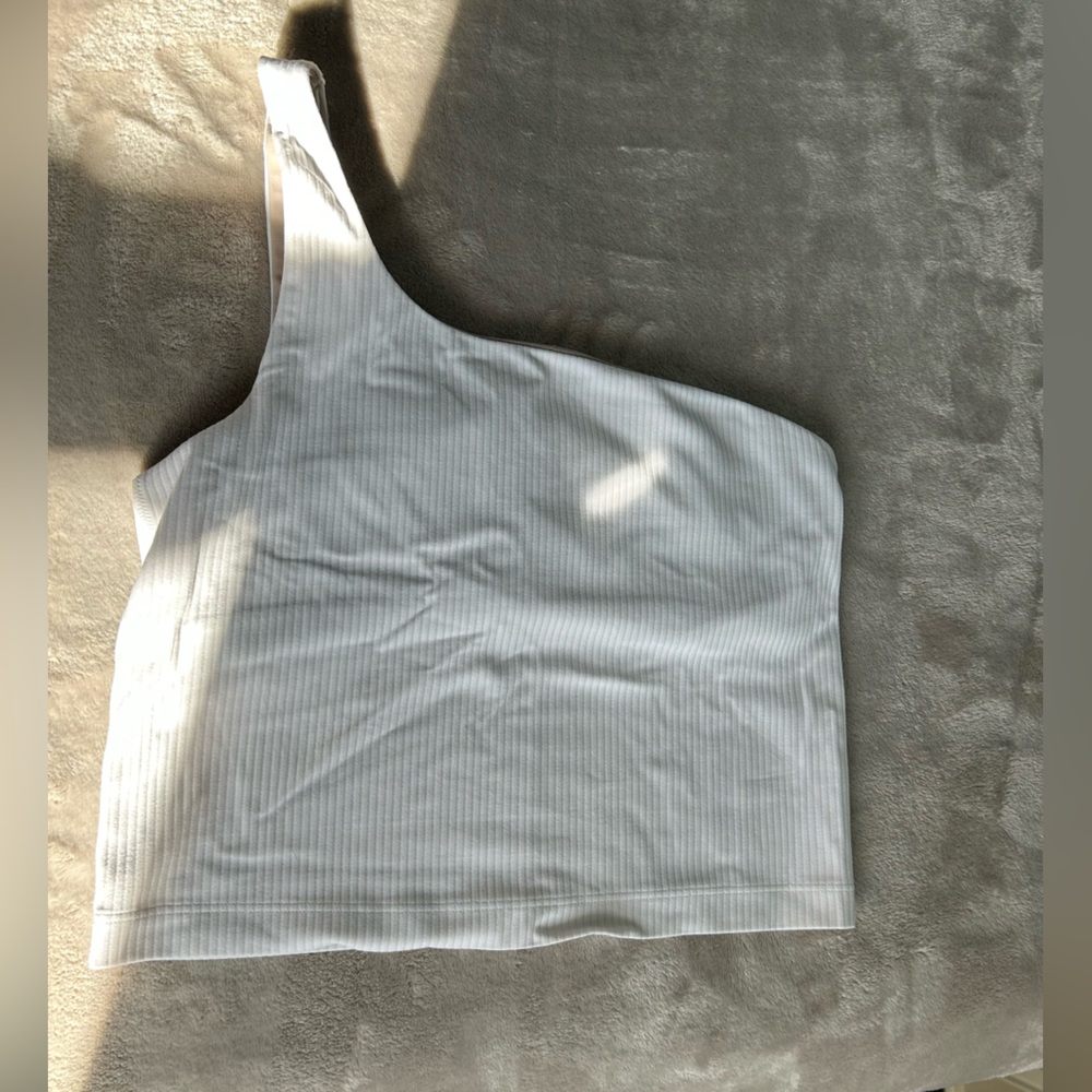 Lululemon Ribbed Nulu Asymmetrical Yoga Tank - size 4